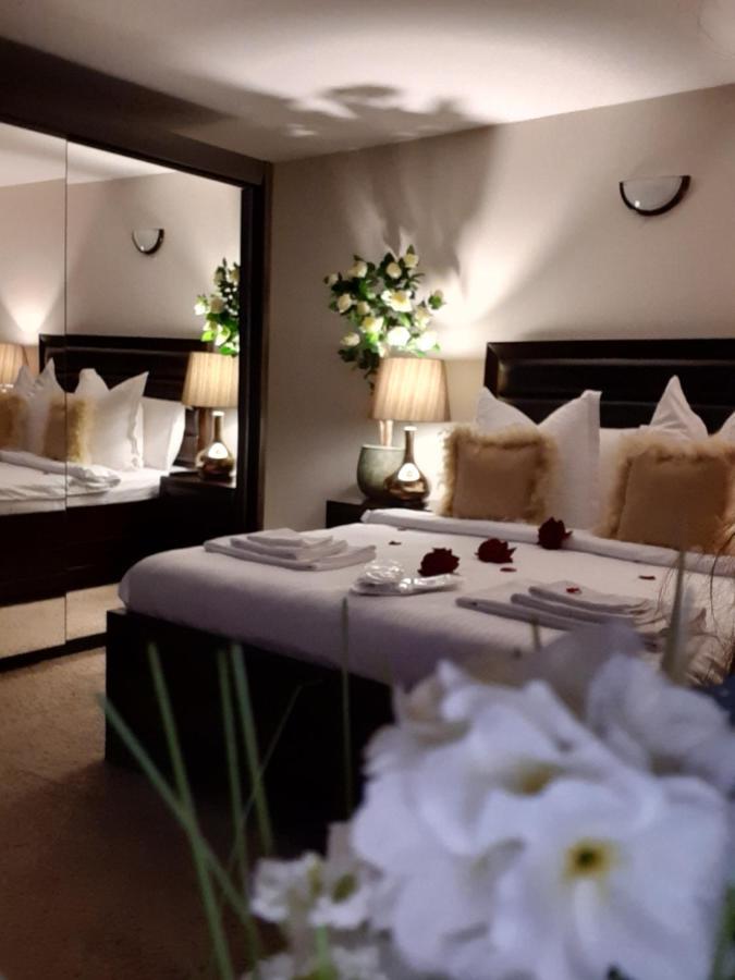 Casa Maria Roses Hotel Rîşnov Luaran gambar